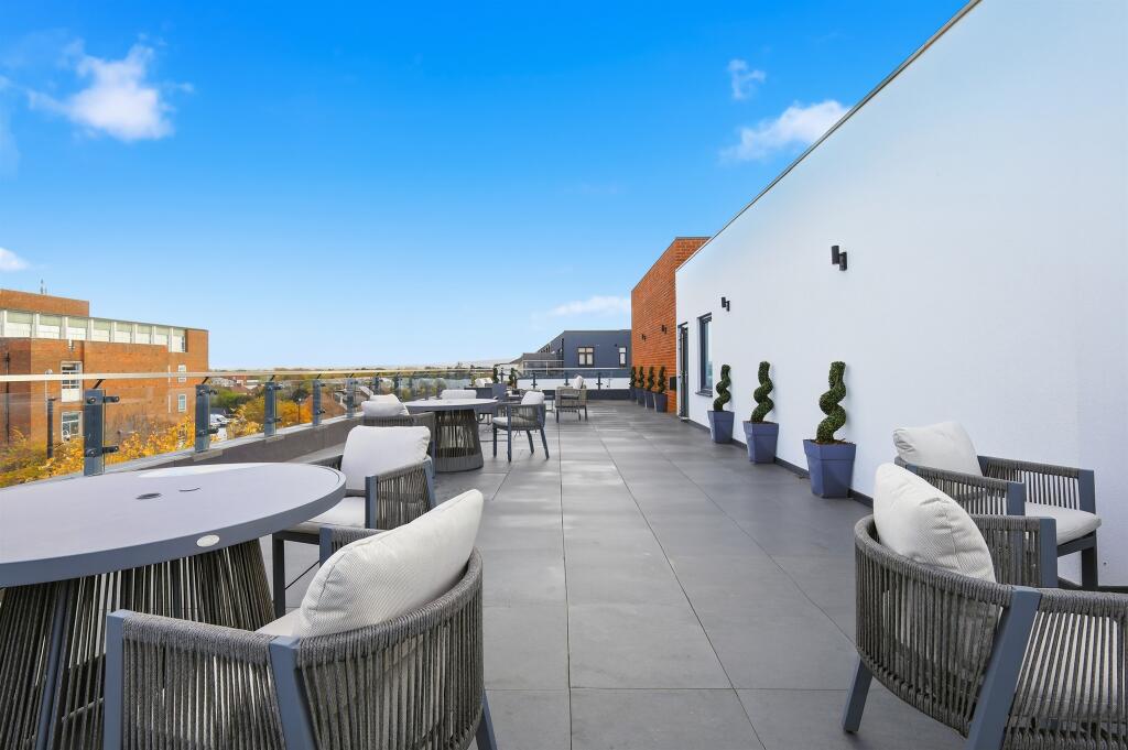 Main image of property: New Street, Aylesbury