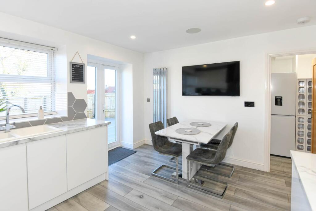 Additional image 9 of Vallis Road, Frome