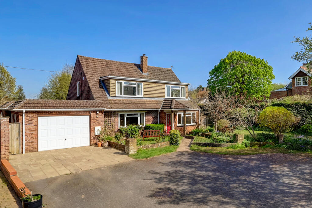 Main image of property: Nelson Close, Winchmore Hill, Amersham, Buckinghamshire, HP7