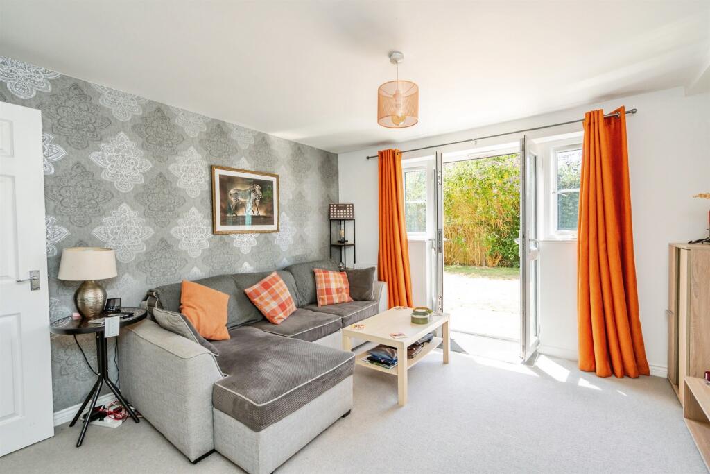 Main image of property: Hawthorn Road, Bognor Regis