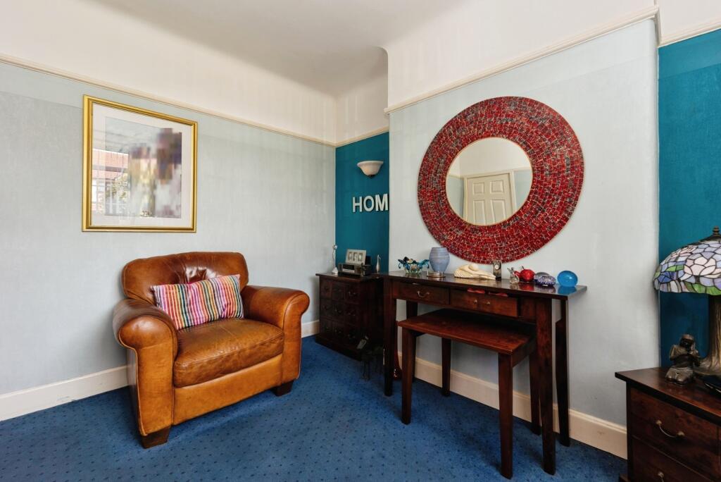 Apartment in Trafford, Greater Manchester - View 4