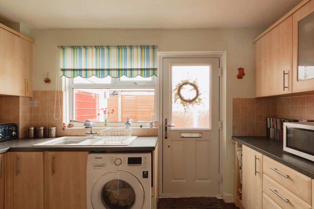 House in Staveley, Nether Staveley - More