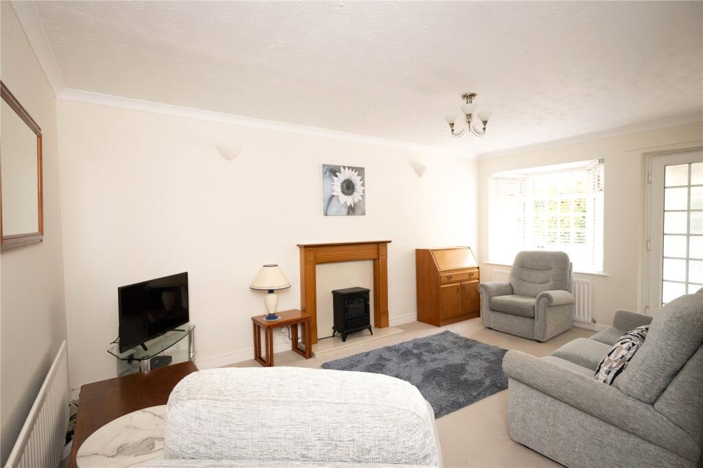 House in Bromsgrove - View 4