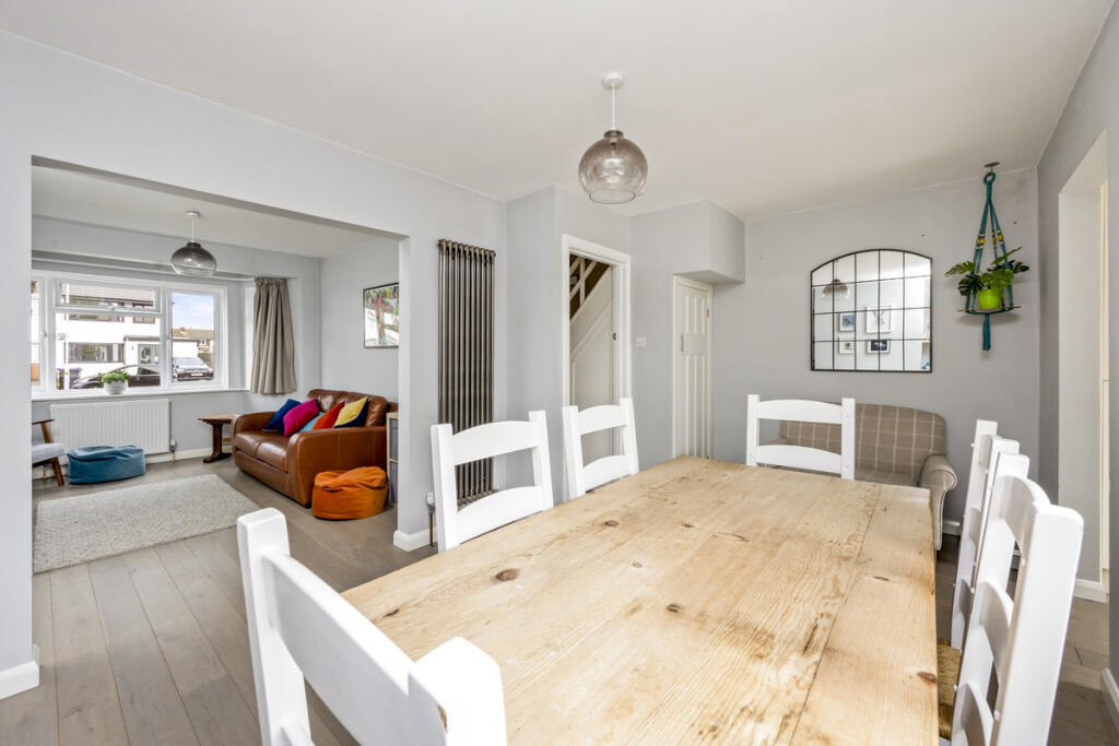 House in Worthing, Goring-by-Sea - More