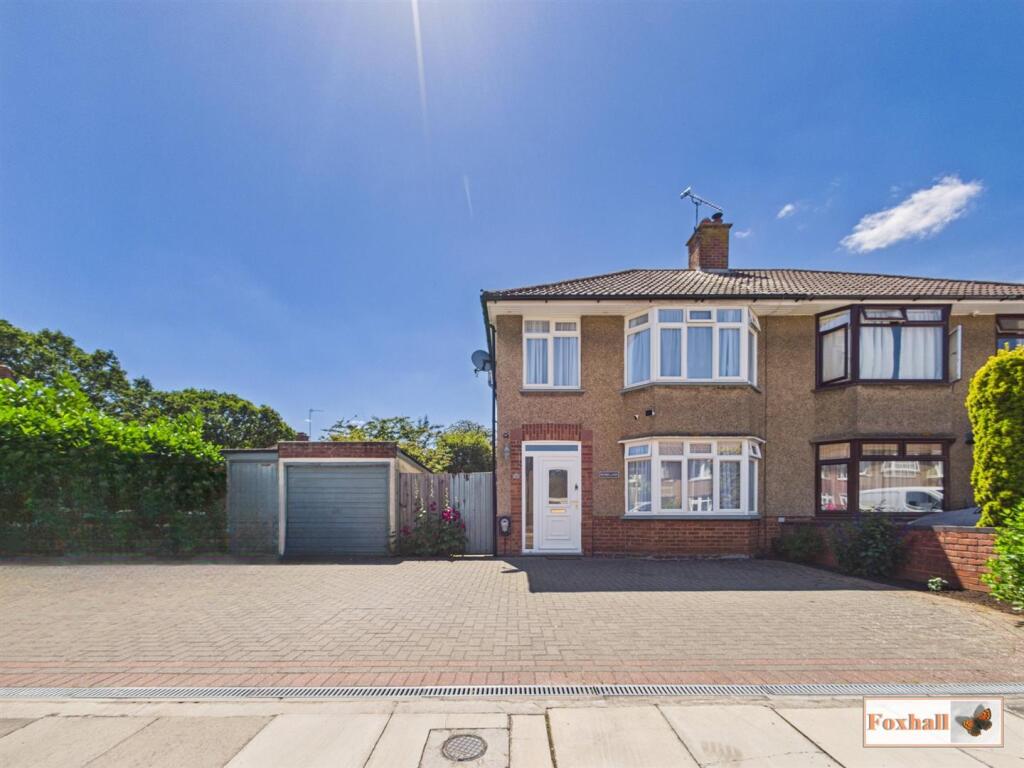 Main image of property: Tasmania Road, Ipswich