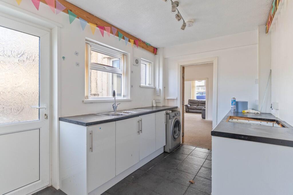 House in Newport - View 2