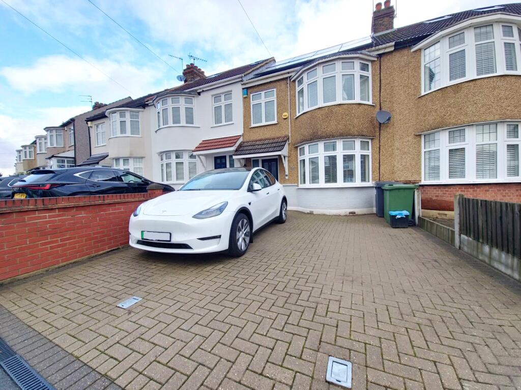 Main image of property: Hazelmere Gardens, Hornchurch, RM11