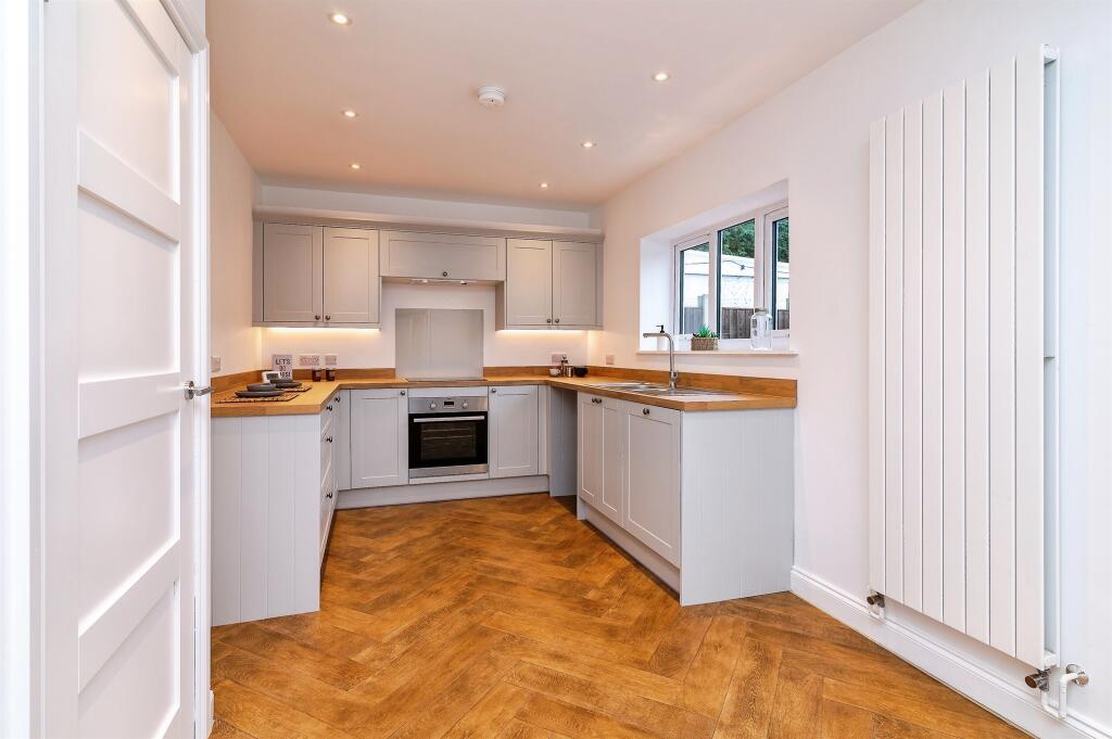 Vine Crescent, Sandiacre, Nottingham photo 4