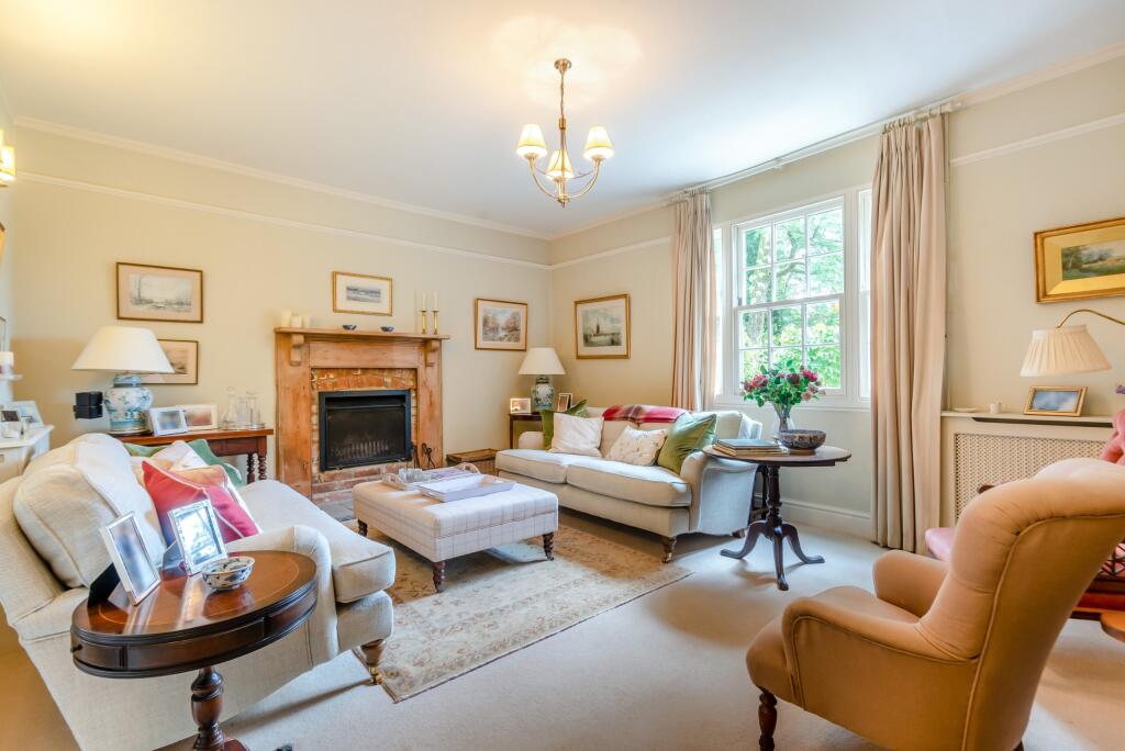 House in Salisbury, Bemerton Heath - View 2