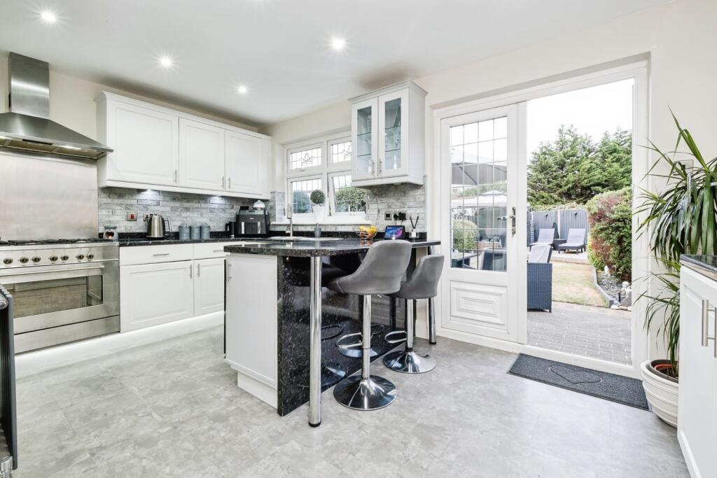 House in Romford - View 4