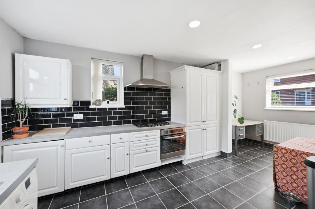 House in Stockport, Marple - View 5