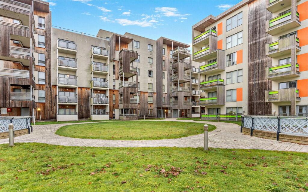 Main image of property: Glenalmond Avenue, Cambridge, Cambridgeshire, CB2