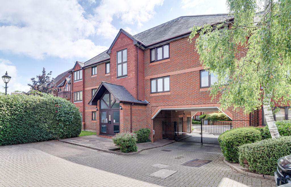 Main image of property: Granville Road, St Albans, AL1