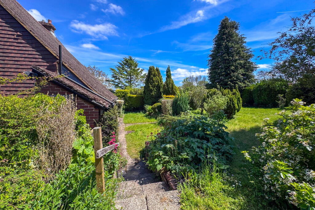 House in Winchester, Shorley, Beauworth - View 2