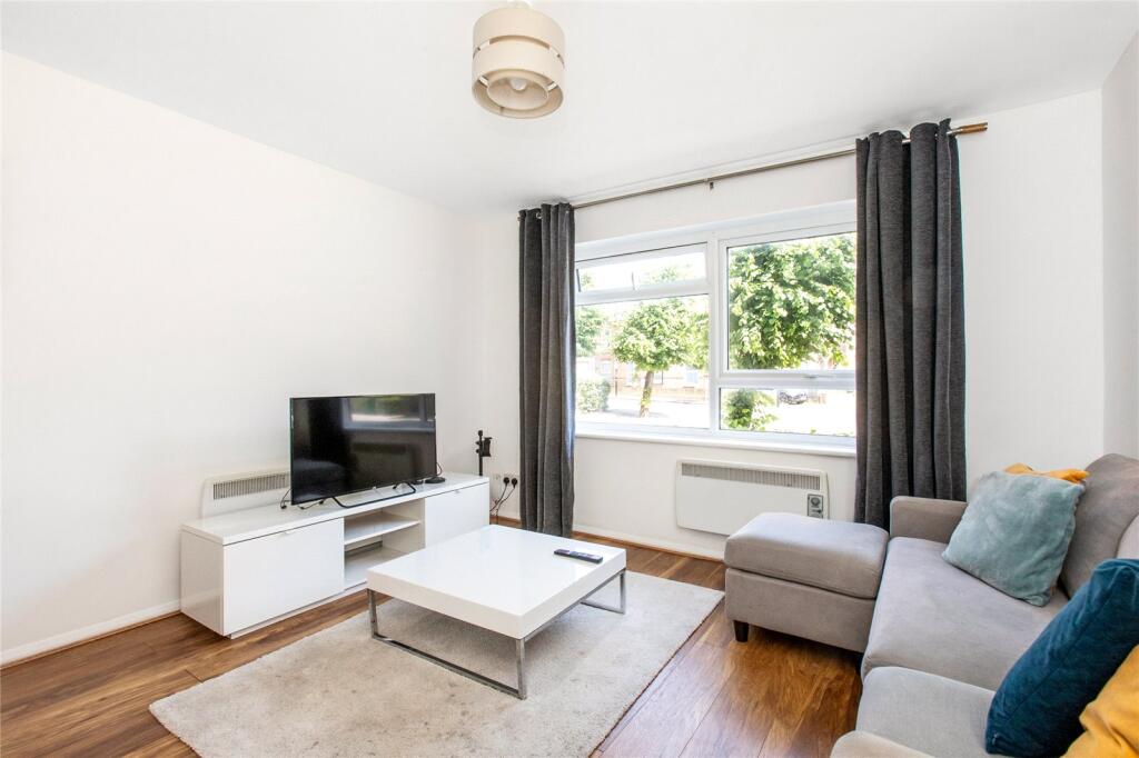 Main image of property: Holmesdale Road, London, SE25