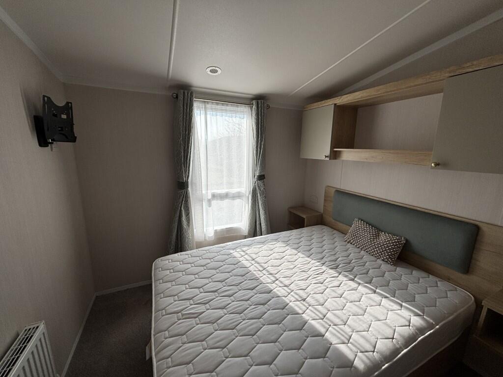 Swift Provence, The Springs Lakeside Holiday Park, Lower Moor, Pershore, Worcestershire, WR10 2PD - View 3