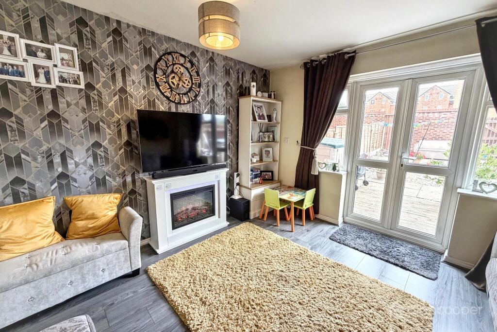 House in Nuneaton and Bedworth, Warwickshire - View 2