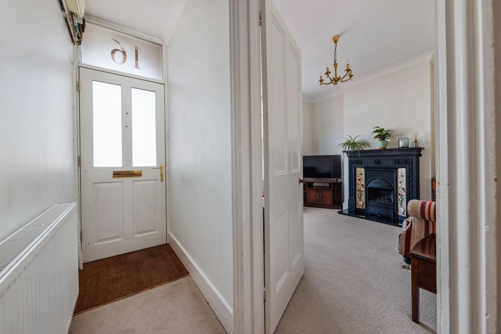 House in Warwick, Royal Leamington Spa - View 5