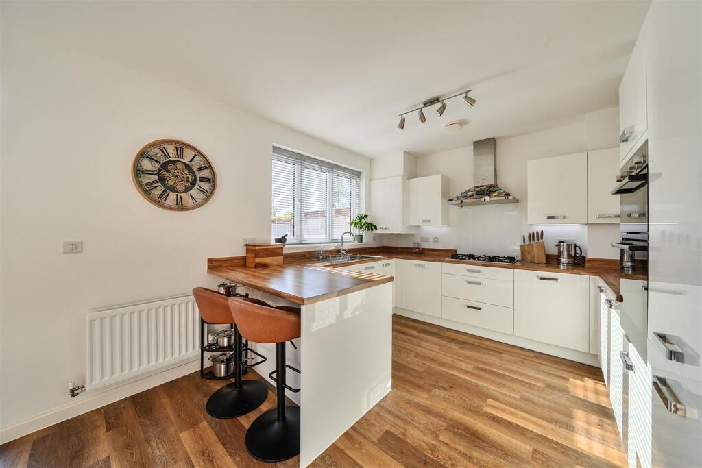 House in Salisbury, Laverstock - View 5