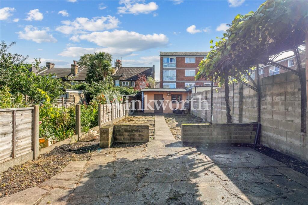 Apartment in London, Tottenham Hale, West Green - View 5