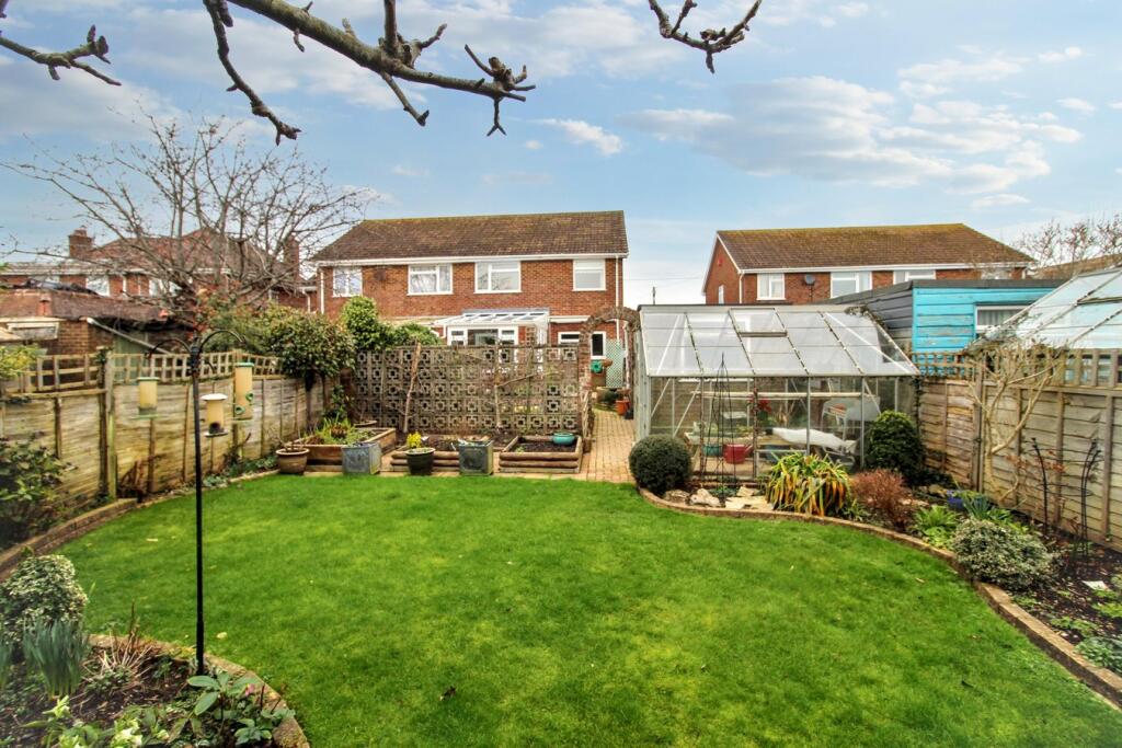 Ashley Lane, Hordle, Lymington, SO41 photo 4