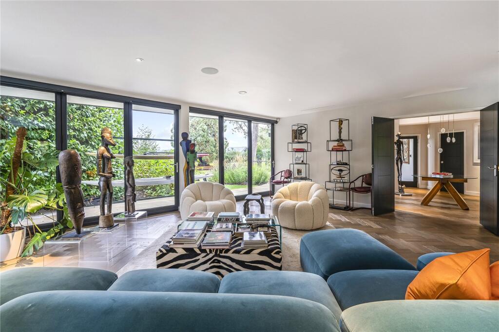 Stonehouse Lane, Cookham, Maidenhead, SL6 photo 4