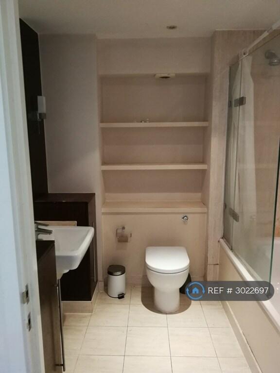 Apartment in Cambridge - View 4