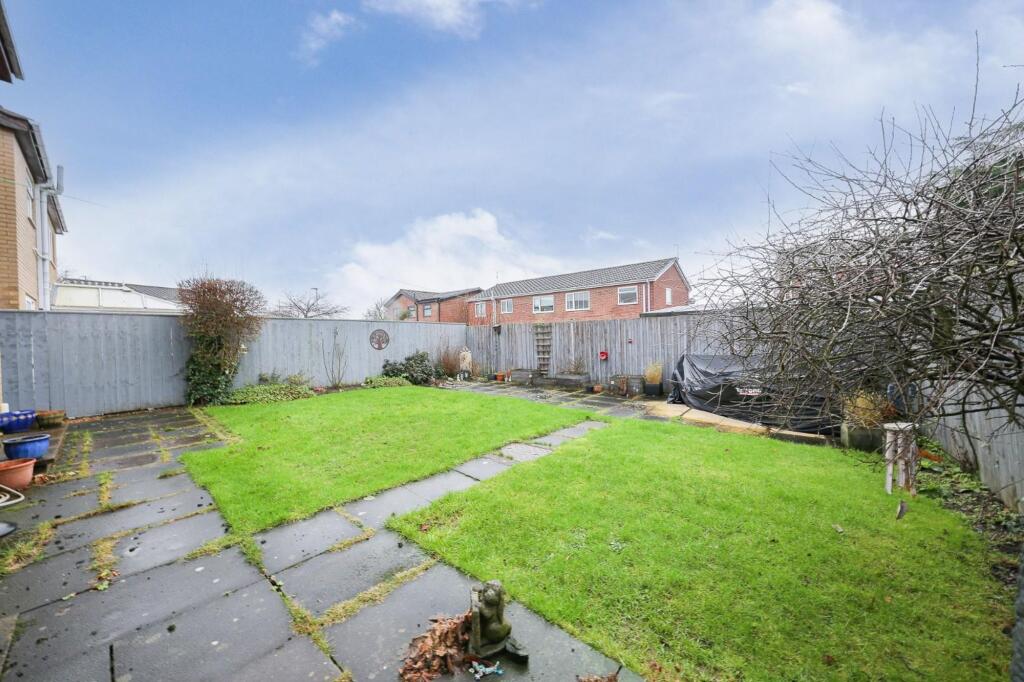 House in Cramlington, Eastfield - More