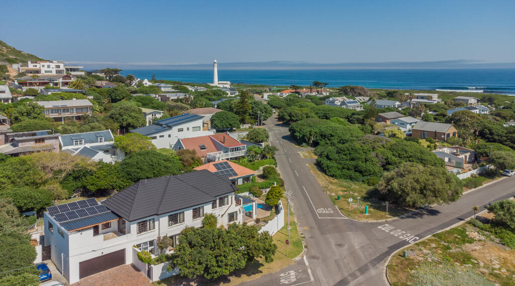 Main image of property: South Africa, Western Cape, Kommetjie, Lighthouse Road, 27