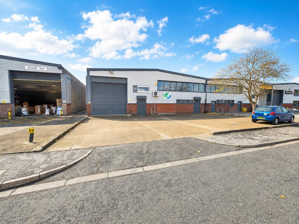 Main image of property: Unit 17, Eldon Road Trading Estate, Beeston, Nottingham, NG9 6DZ