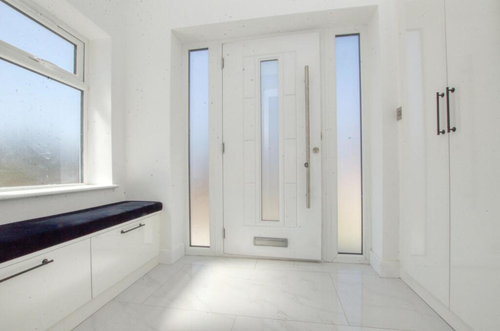 House in Southampton - View 4
