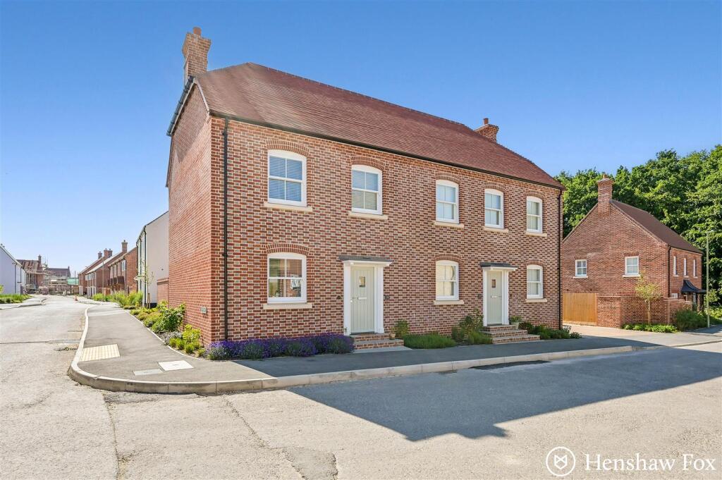 Main image of property: Evelyn Road, Mountbatten Park, North Baddesley, Hampshire