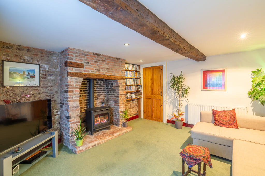 House in Doncaster - More