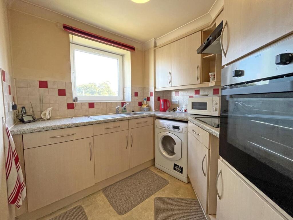 Apartment in Plymouth - View 5