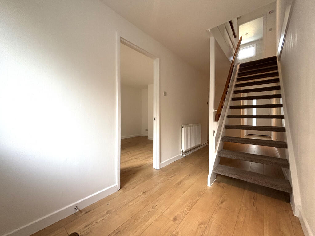 House in Tonbridge - View 4
