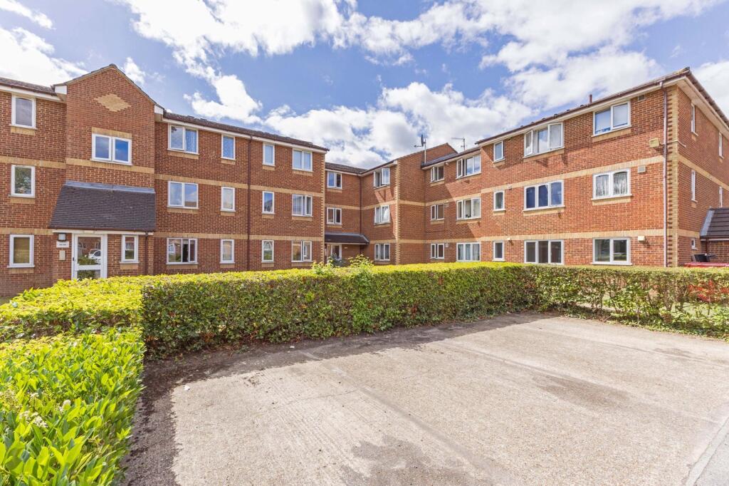 Main image of property: Walpole Road, Burnham, SL1
