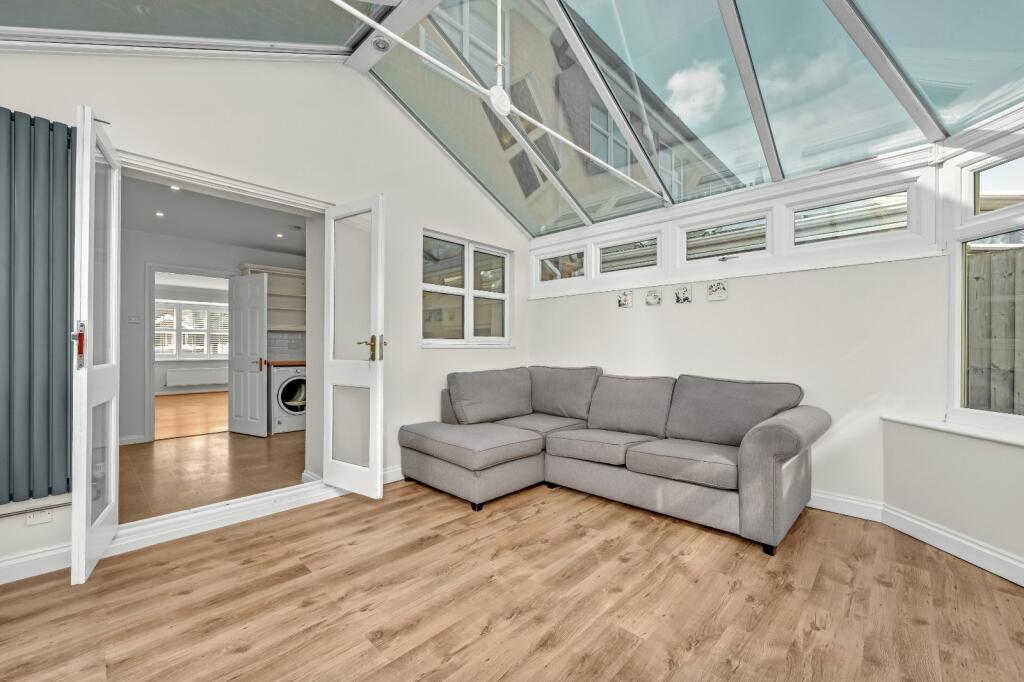 House in Elmbridge, Cobham - View 4