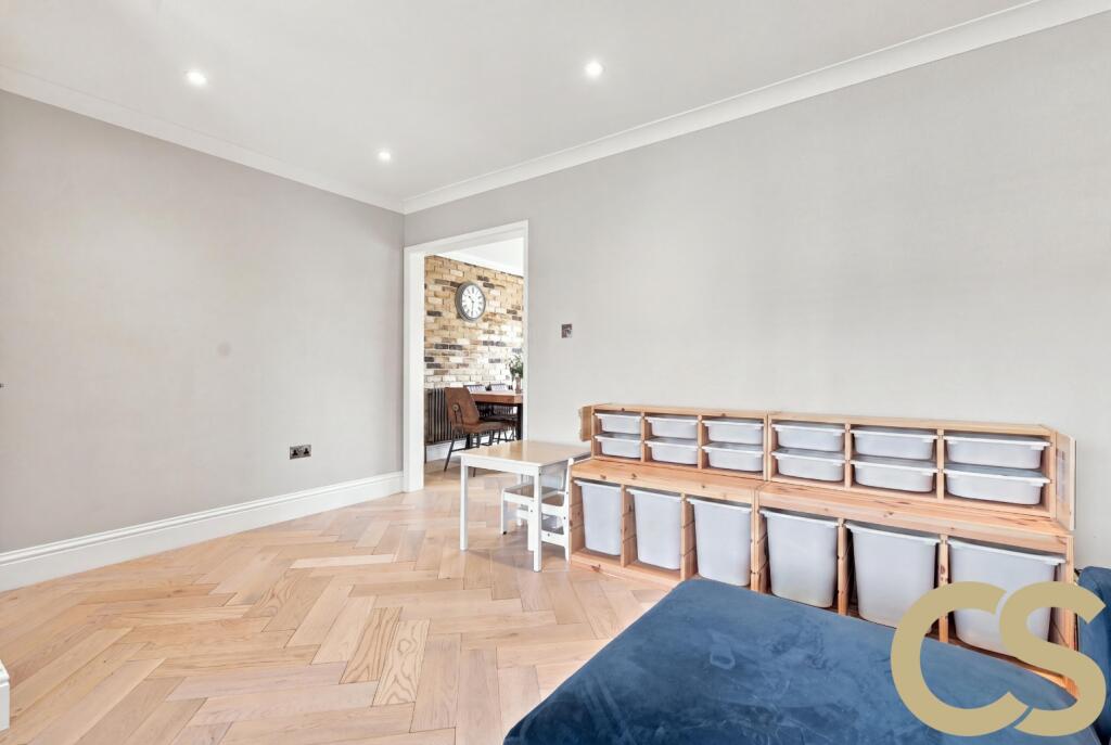 House in Broxbourne - View 4