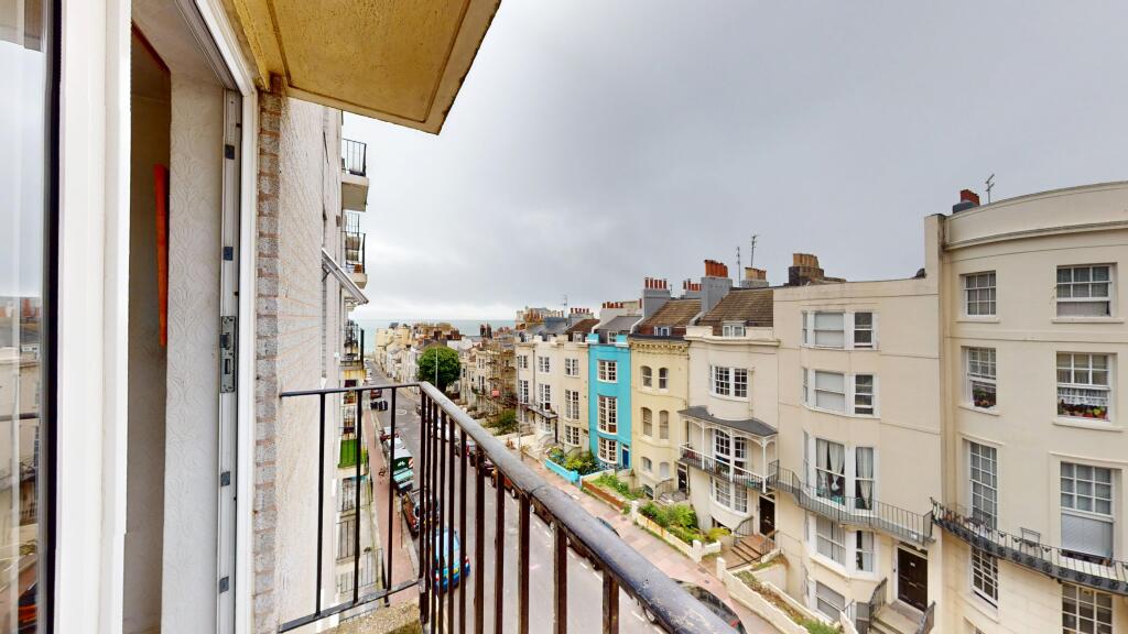 Apartment in Brighton - View 5
