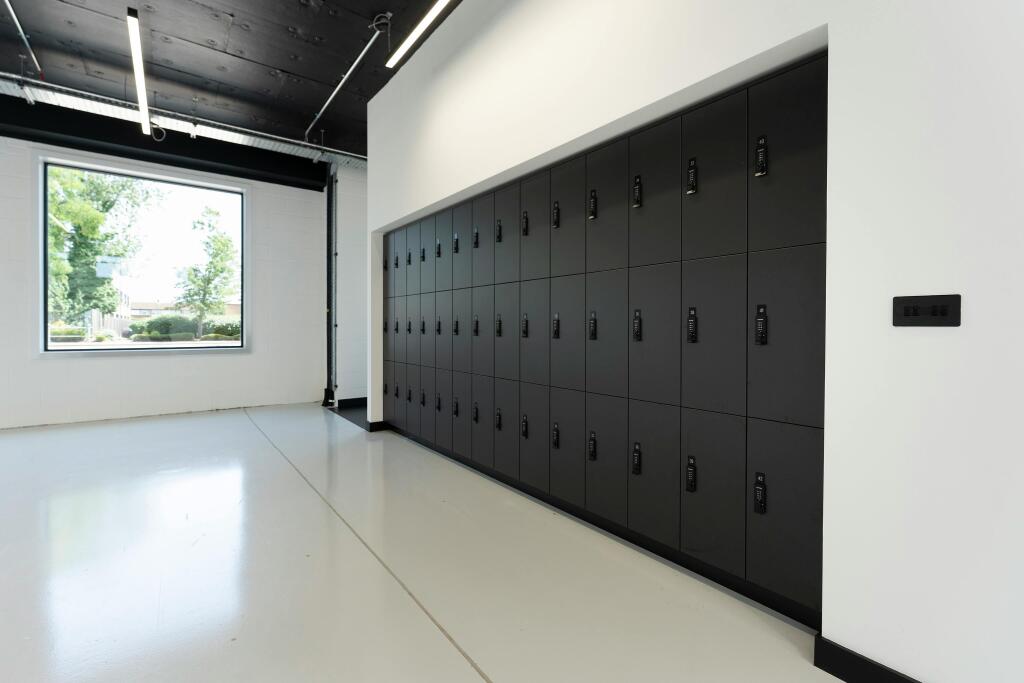 lockers.jpg