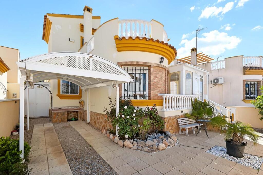 Main image of property: Valencia, Alicante, Pinar De Campoverde