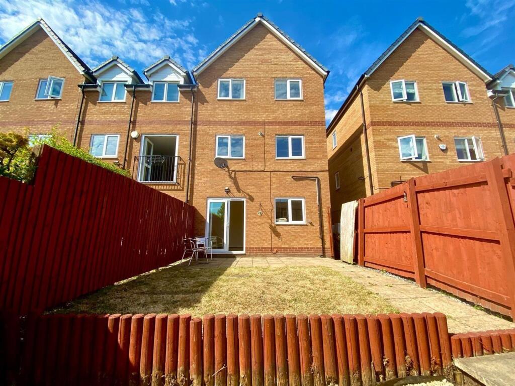 House in Manchester, Greater Manchester - View 5