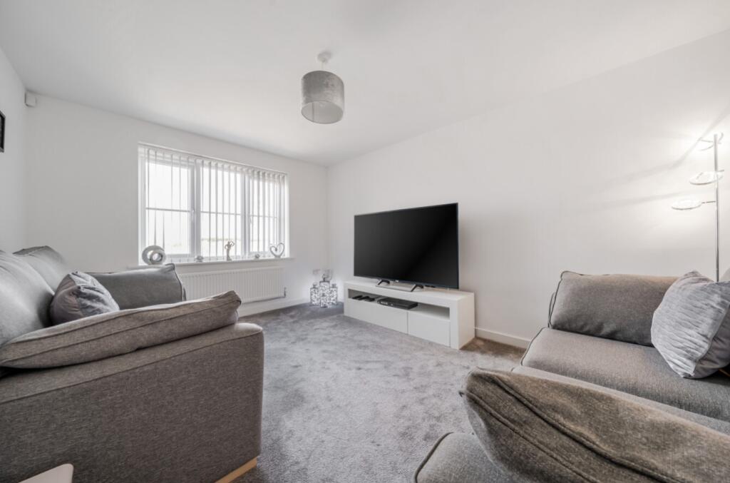 House in North Kesteven, Waddington - More