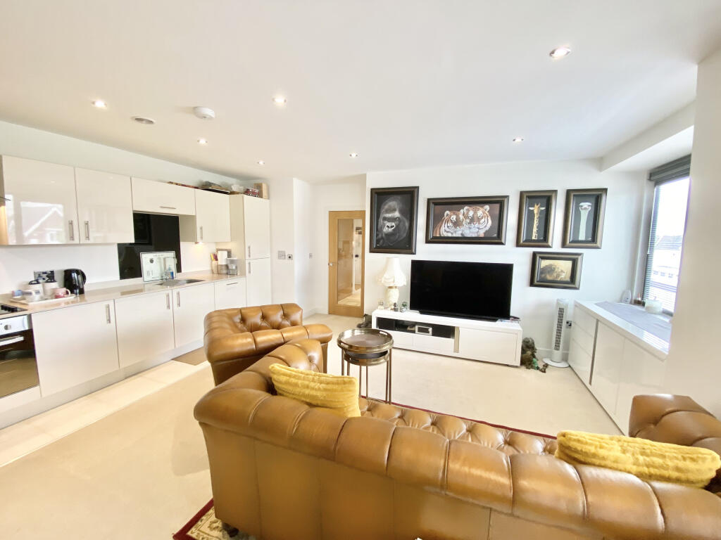 2 Bedroom Flat in BH15 2PG