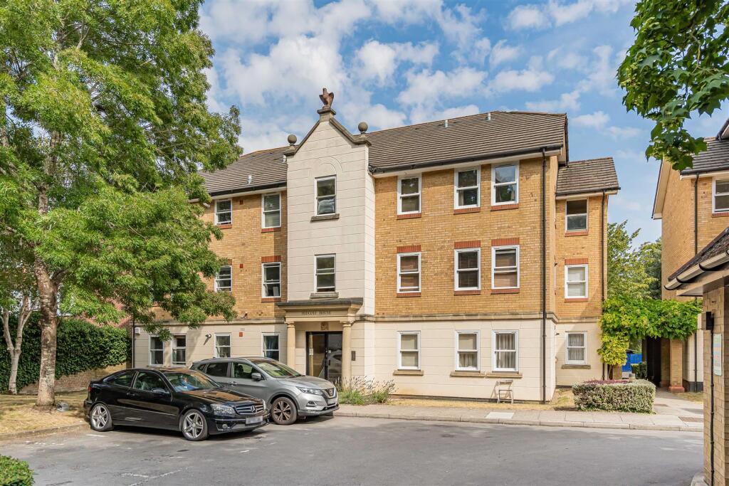 Main image of property: 6 Devonshire Avenue, Sutton