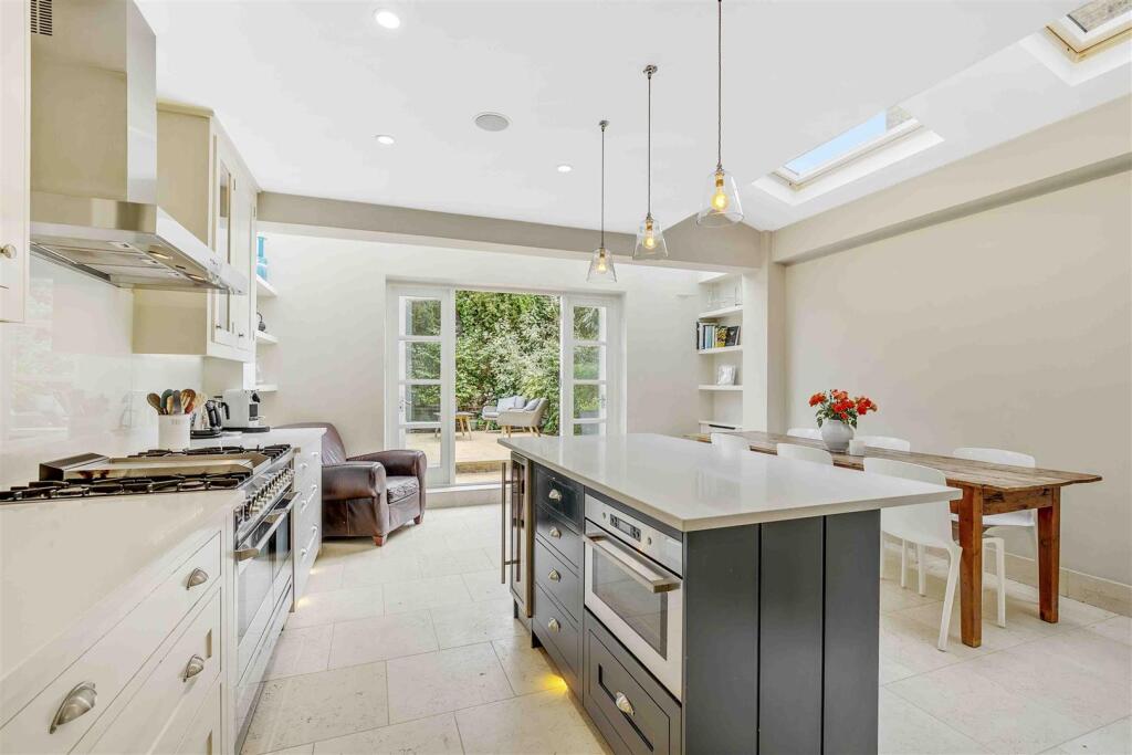 Main image of property: Winchendon Road, London