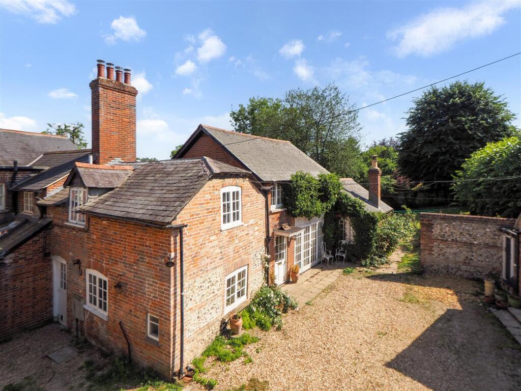Main image of property: Hurstbourne Priors, Whitchurch