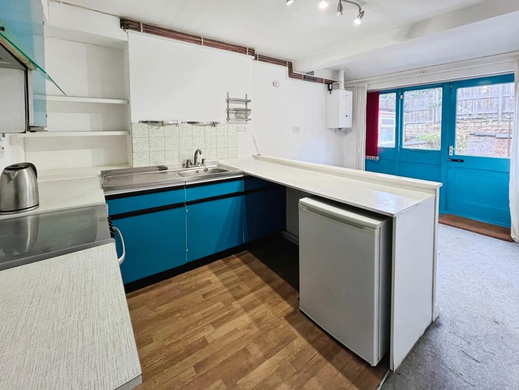 House in Nottingham - View 3