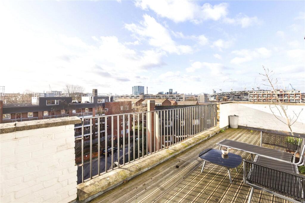Apartment in London - More