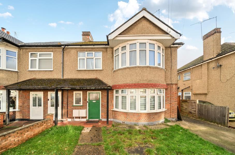 Main image of property: Woodgrange Avenue, Kenton, HA3 0XG